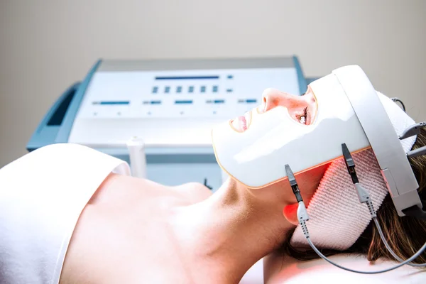 Woman in a beaty clinic — Stock Photo, Image