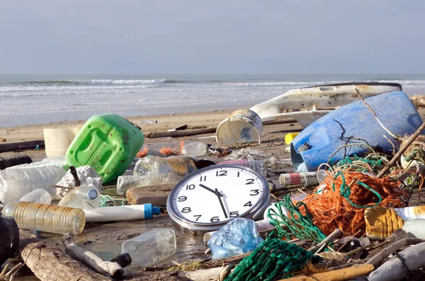 Verontreiniging: tijd om wakker te! — Stockfoto