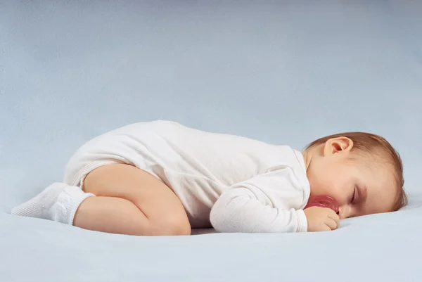 赤ちゃんが眠る — ストック写真