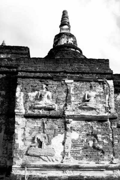 Preto Branco Old Stucco Buda Figuras Anjo Lado Fora Maha — Fotografia de Stock