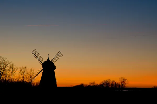 Silhueta do moinho de vento — Fotografia de Stock