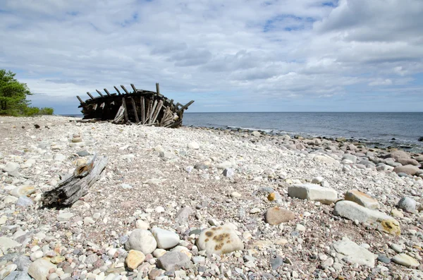 Wooden shipwreck — Stock Photo, Image