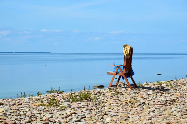 Sessel an der Küste — Stockfoto