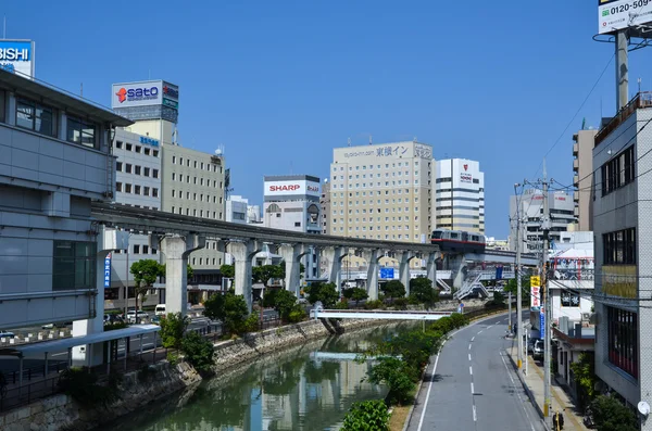Einschienenbahn in der Stadt Naha, Okinawa — Stockfoto