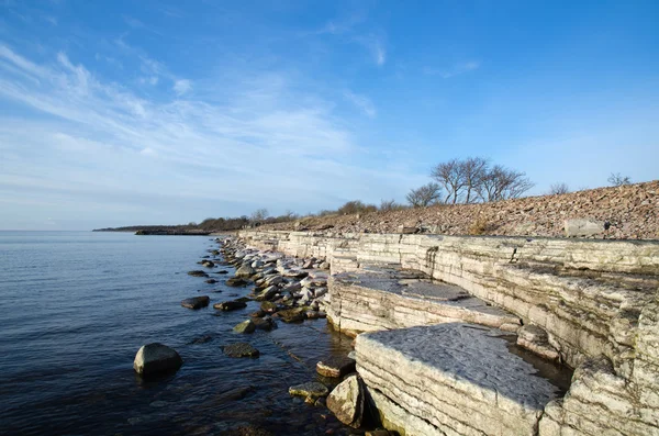 Weiße Klippen an der Küste — Stockfoto