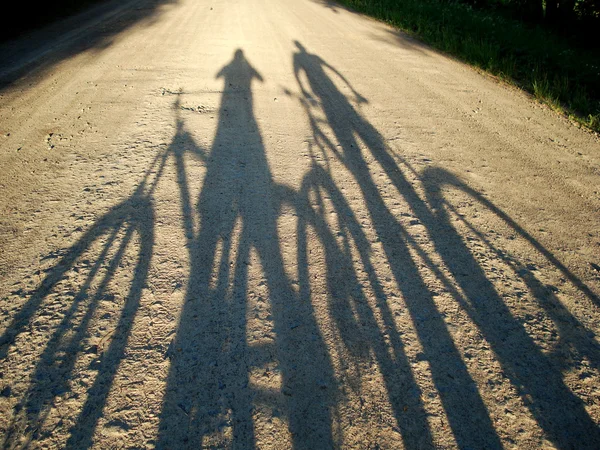 Radfahrer im Schatten — Stockfoto