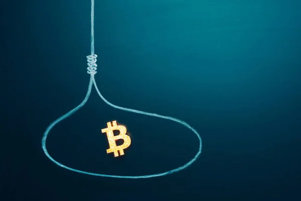 Trapped concept. Bitcoin in the loop as a bait. Investment risk or money trap, business fraud and cheating or financial pitfall and mistake concept — Stock Photo, Image
