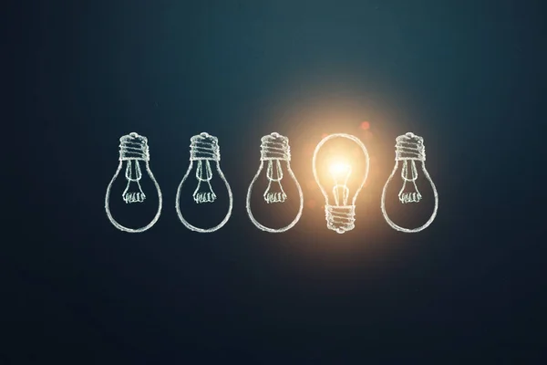 Führungskonzept Mit Handgezeichneten Glühbirnen Ideenkonzept Schulung Motivation Inspiration Symbol — Stockfoto