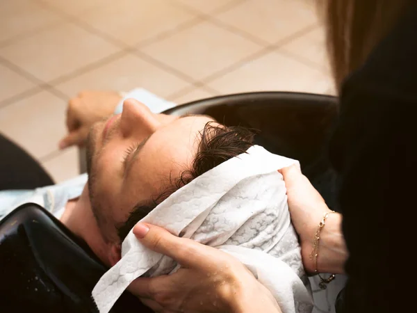 Hair Salon Master Washing Client Hair Barber Shop Male Client — Stock Photo, Image
