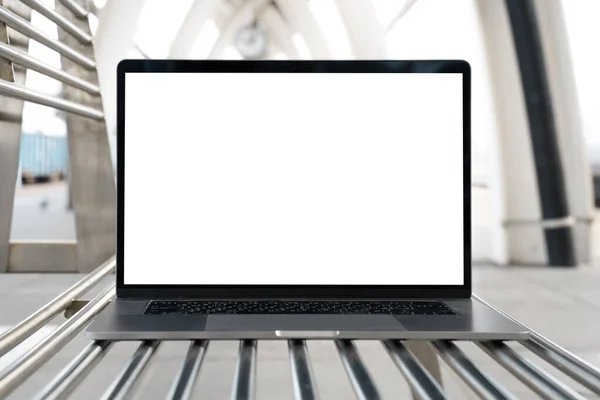 Laptop White Screen Railway Station Empty Copy Space Blank Screen — Fotografia de Stock