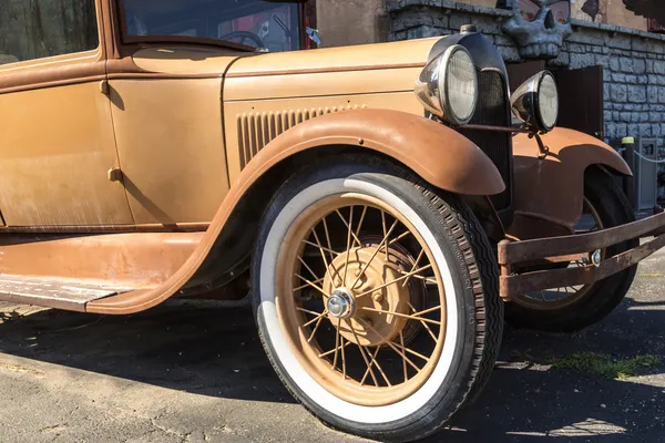 Rusty classic car — Stock Photo, Image