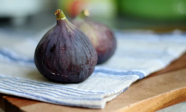 Figs in the kitchen — Stock Photo, Image