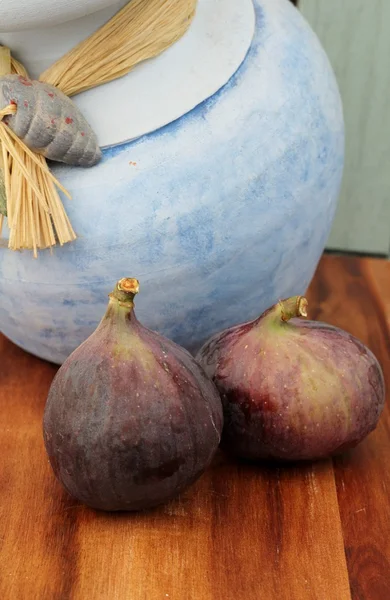 Rustic figs — Stock Photo, Image