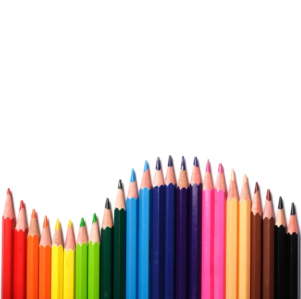 Crayons multicolores sur fond blanc — Photo