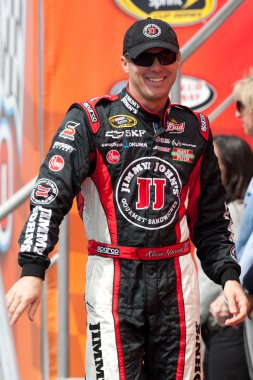 Auto club speedway fontana içinde