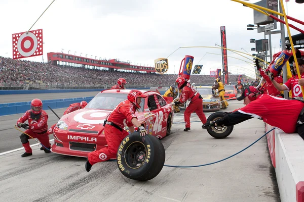 Auto club speedway fontana içinde