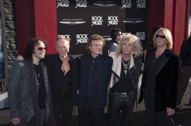 Dünya PREMIER Rock of ages