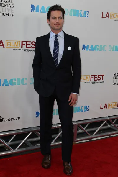 Matt Bomer arrive à la première de Warner Bros — Photo