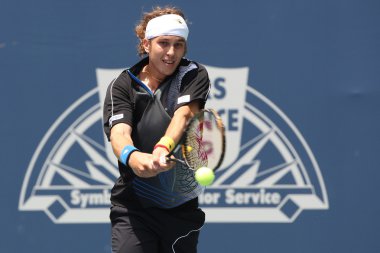 Lukas lacko ve ernests gulbis bir maçı oynamak