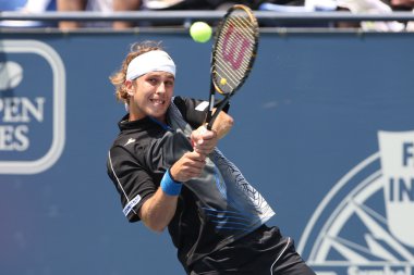 Lukas lacko ve ernests gulbis bir maçı oynamak