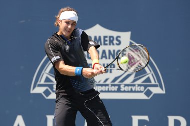 Lukas lacko ve ernests gulbis bir maçı oynamak
