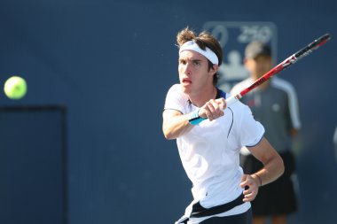 Leonardo mayer ve james blake bir maçı oynamak