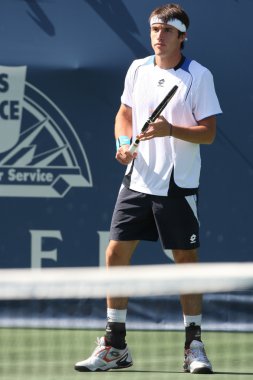 Leonardo mayer ve james blake bir maçı oynamak