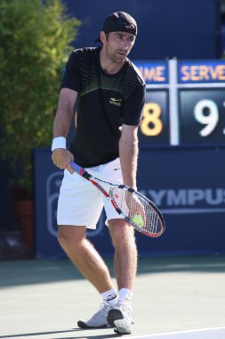 Benjamin becker ve james blake bir maçı oynamak