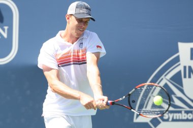 Janko tipsarevic ve sam querrey bir maçı oynamak