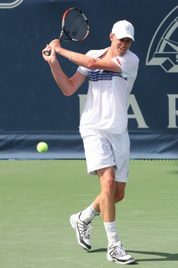 Andy Murray Büyük Britanya'nın ve Sam Querrey (resim) ABD final maçı 2010 çiftçiler Classic adlı oyun