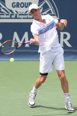 Andy Murray Büyük Britanya'nın ve Sam Querrey (resim) ABD final maçı 2010 çiftçiler Classic adlı oyun