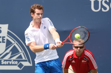 Andy Murray (resim) İngiltere ve ABD Sam Querrey final maçı 2010 çiftçiler Classic adlı oyun