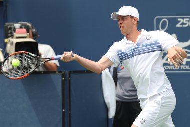 Andy Murray Büyük Britanya'nın ve Sam Querrey (resim) ABD final maçı 2010 çiftçiler Classic adlı oyun