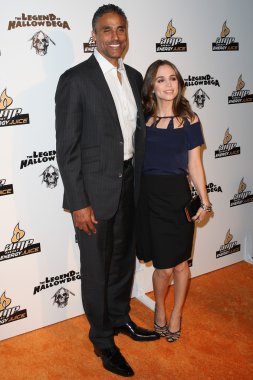 Rick fox ve eliza dushku gelmesi hallowdega özel bir tarama efsanesi