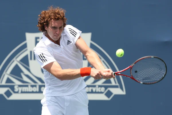 Lukas Lacko and Ernests Gulbis play a match — Stock Photo, Image