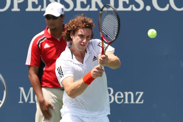 Lukas Lacko y Ernests Gulbis juegan un partido — Foto de Stock