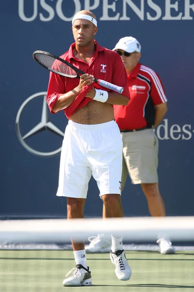 Leonardo Mayer and James Blake play a match — Stock Photo, Image