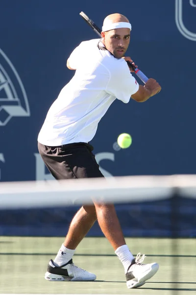 Benjamin becker und james blake spielen ein match — Stockfoto