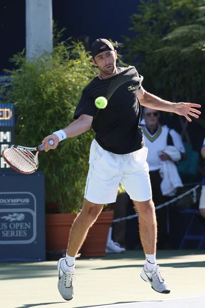 Benjamin becker und james blake spielen ein match — Stockfoto