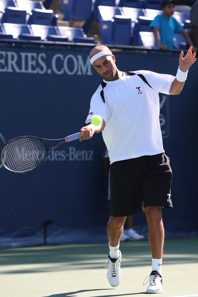 Benjamin Becker and James Blake play a match — Stock Photo, Image