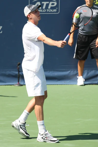 Janko Tipsarevic e Sam Querrey jogam uma partida — Fotografia de Stock