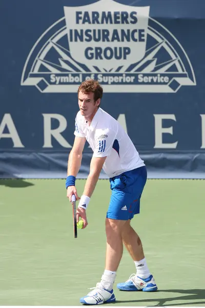 Andy Murray w Wielkiej Brytanii i Sam Querrey w Usa (na zdjęciu) grać mecz finałowy 2010 rolnicy Classic — Zdjęcie stockowe