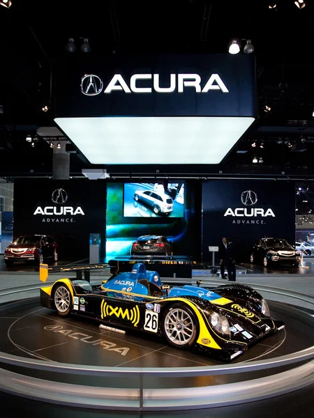 Acura powered American Le Mans carro de corrida em exibição no Auto Show — Fotografia de Stock