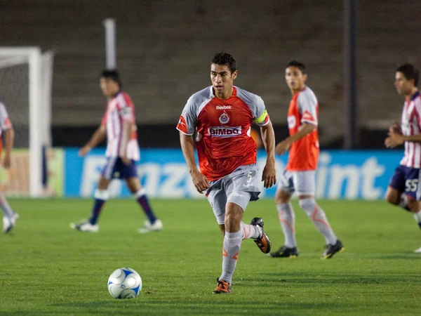 Патрисио Араухо в действии во время матча — стоковое фото