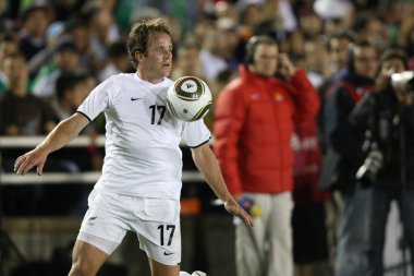 Chad coombes göğüs topu yakalar