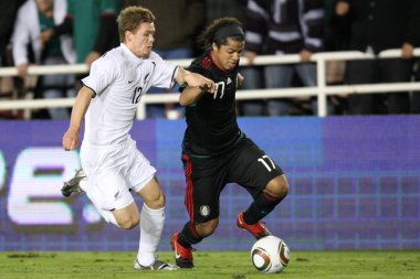 Michael mcglinchey ve giovani dos santos savaş topu