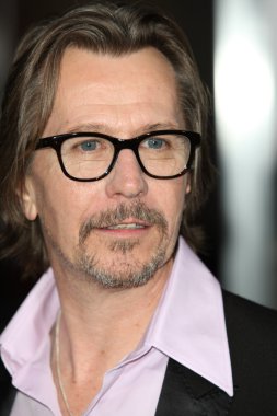 Gary Oldman attends The Book of Eli premiere clipart