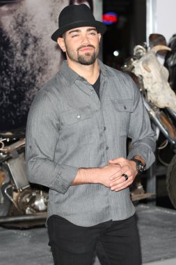 Jesse metcalfe desperate housewives dan eli premiere kitabında katılır