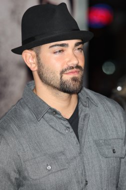 Jesse metcalfe desperate housewives dan eli premiere kitabında katılır