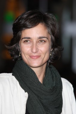 Alexandra hedison eli premiere kitabında katılır